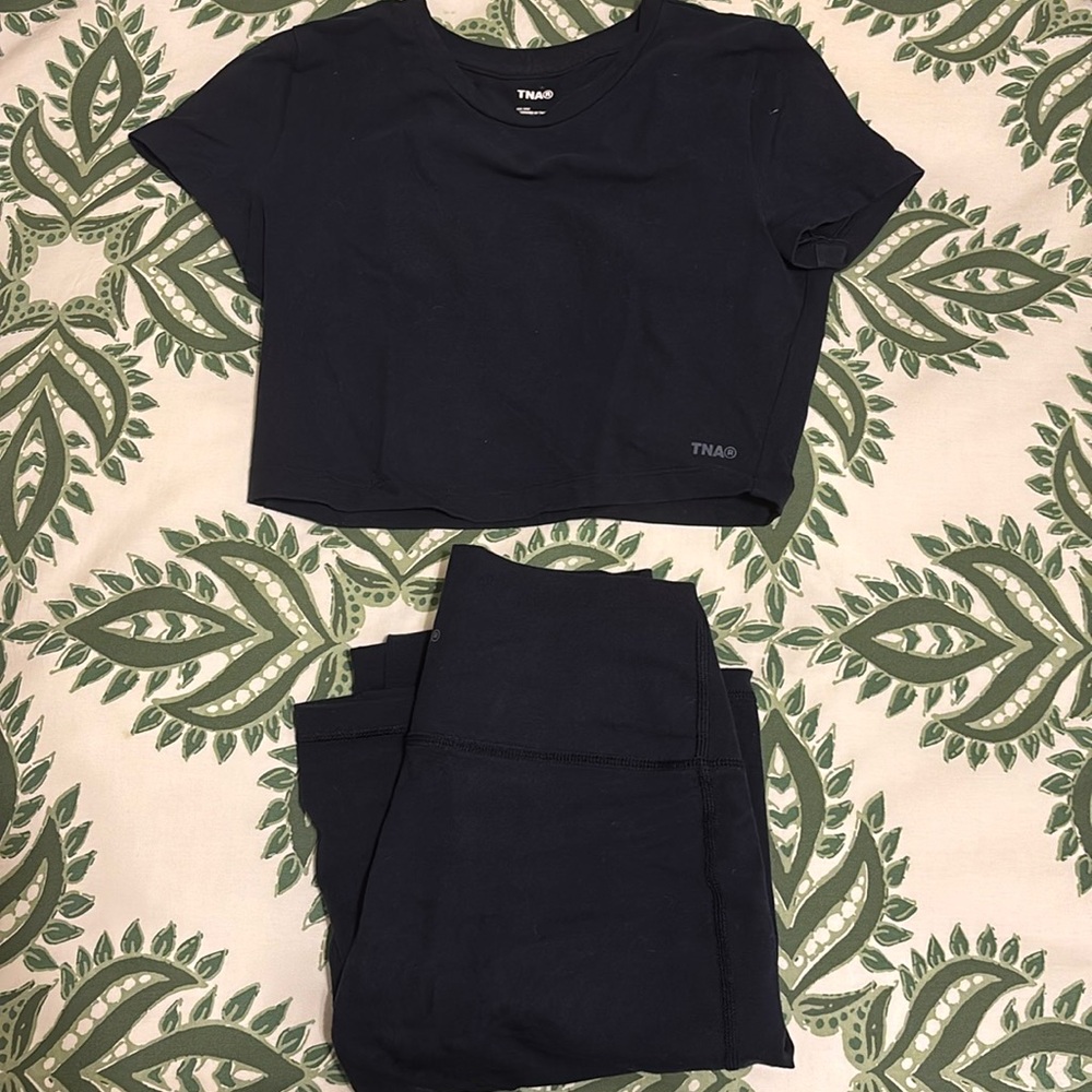 TNA Aritzia set